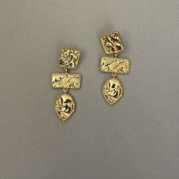 Gold-Tone Dangle Earrings A1205 - Picture 4 of 5